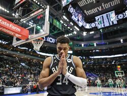 Celtics Bucks Basketball