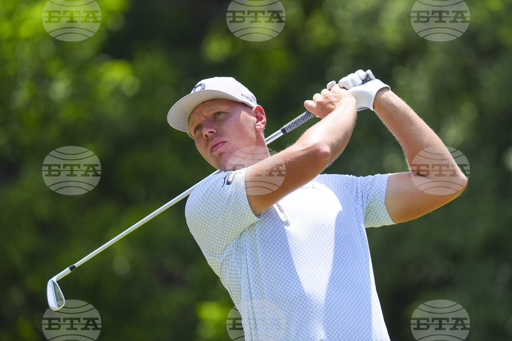 Colonial Golf