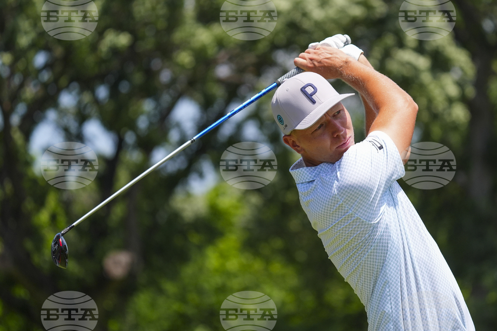 Colonial Golf