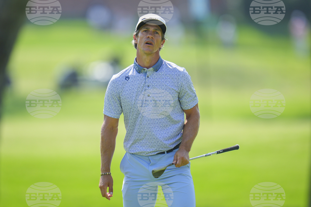 Colonial Golf