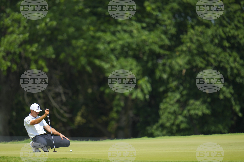 Colonial Golf