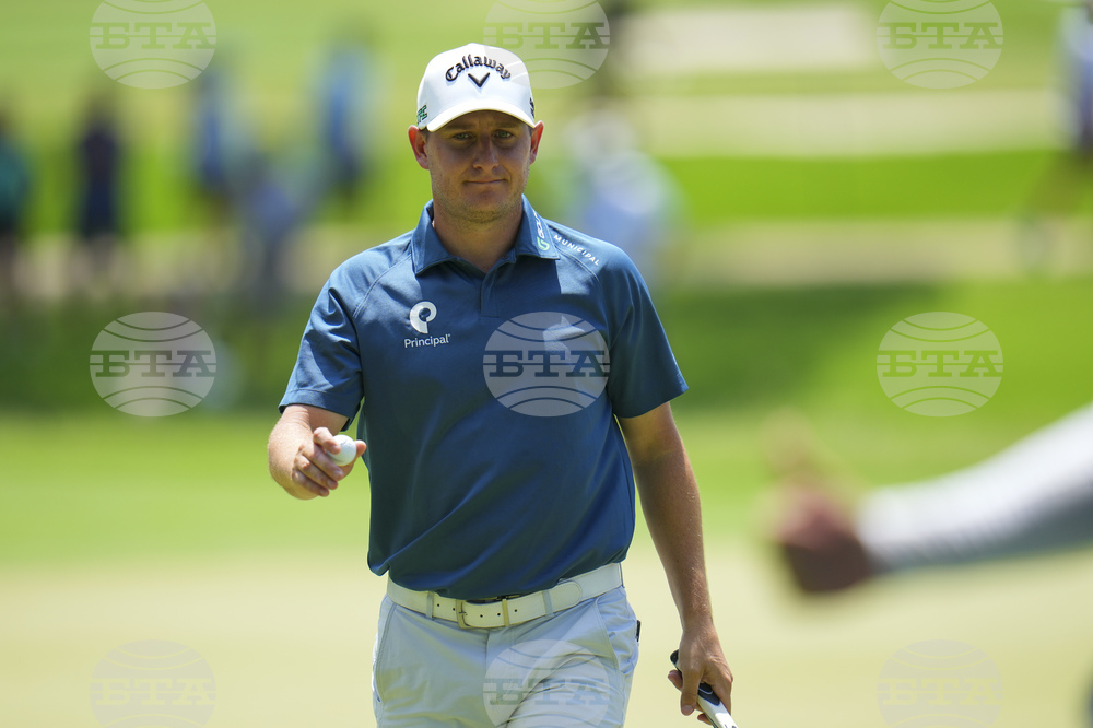 Colonial Golf