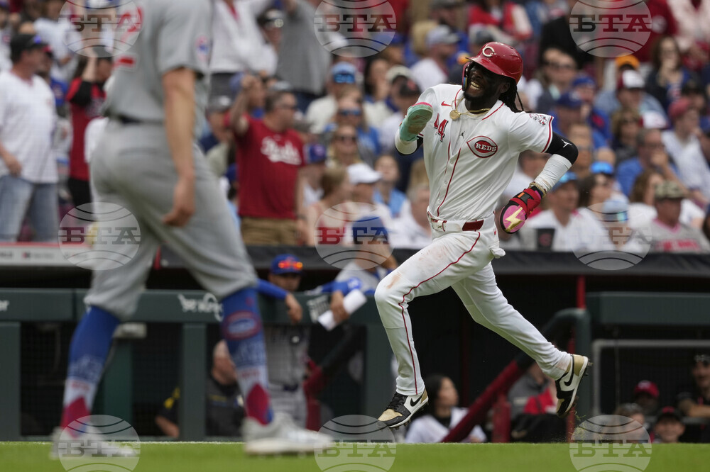 Cubs Reds Baseball