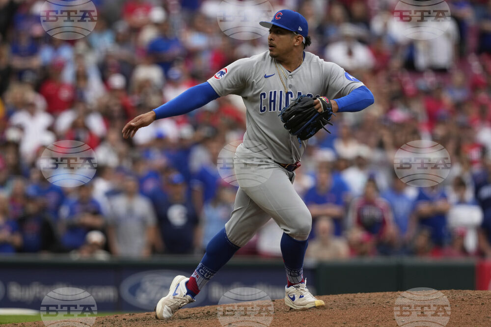 Cubs Reds Baseball