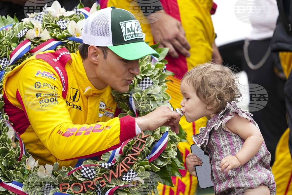 APTOPIX IndyCar Indy 500 Auto Racing
