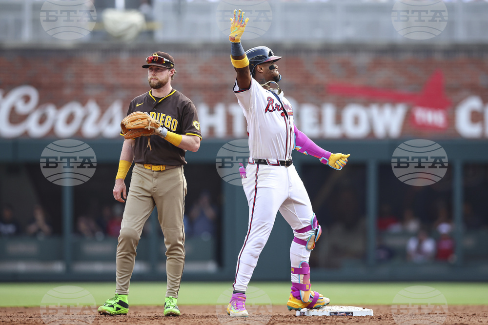 Padres Braves Baseball