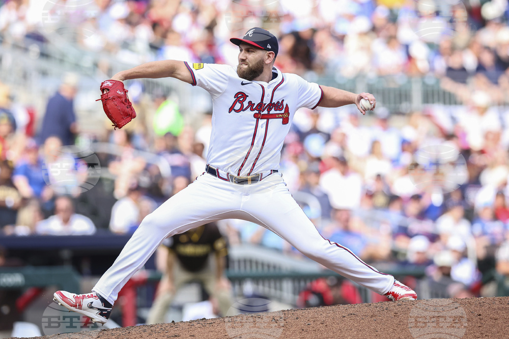 Padres Braves Baseball