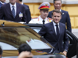 Vietnam France