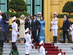 Vietnam France