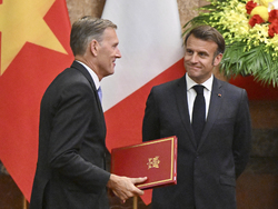 Vietnam France