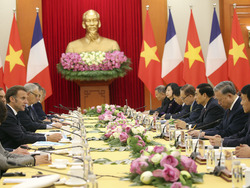 Vietnam France