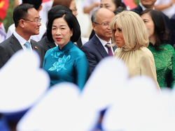 Vietnam France