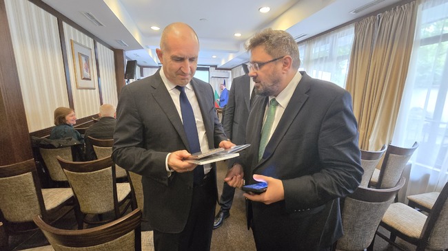 President Radev Meets with Representatives of Bulgarian Media Based Abroad