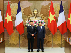 Vietnam France