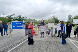 Омуртаг - главен път - протест