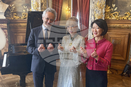 France South Korea