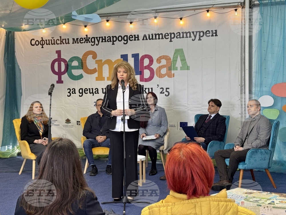 Вицепрезидентът: Няма място за разделение на полето на културата и просветата