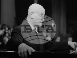 Николай Лилиев.  Снимка /БТА архив