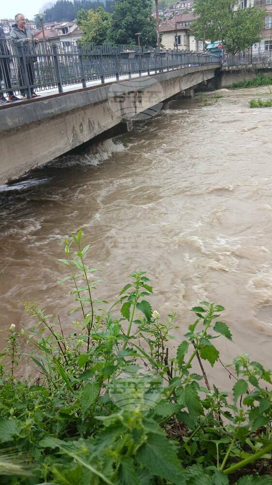 Vit River Overflows in Teteven, No State of Disaster Is Declared Currently