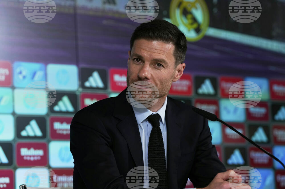 CORRECTION Spain Soccer Real Madrid Xabi Alonso