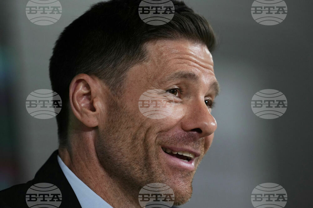 CORRECTION Spain Soccer Real Madrid Xabi Alonso