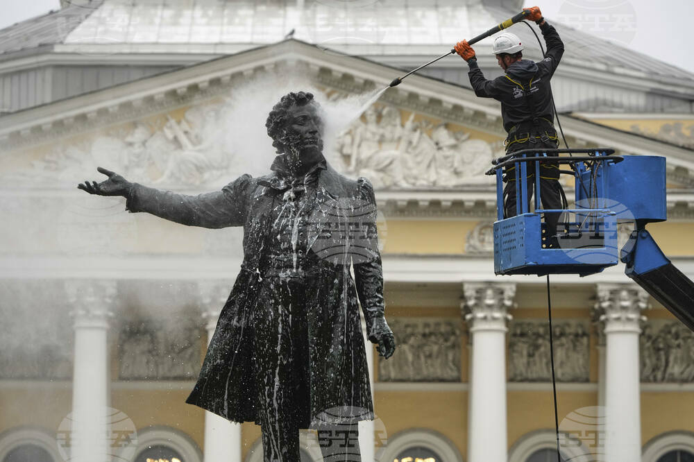 APTOPIX Russia Daily Life