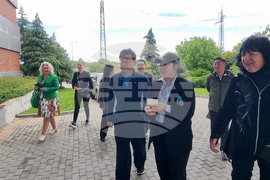 Село Маноле - южнокорейски журналисти - посещение