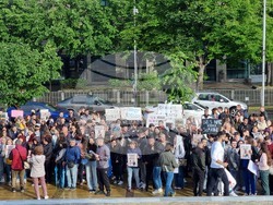 Варна - протест - медици