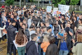 Варна - протест - медици