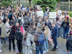 Варна - протест - медици