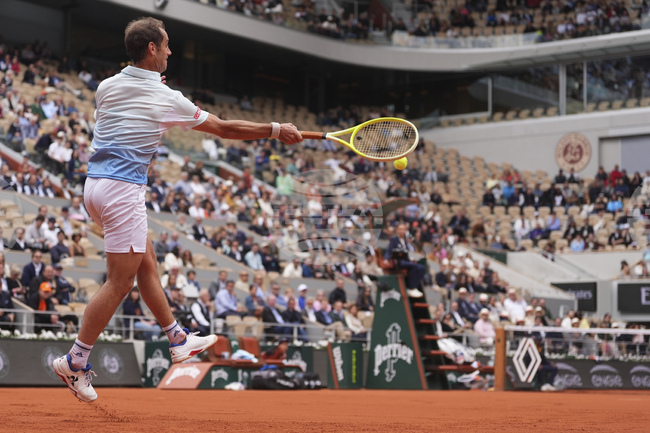 Ришар Гаске отложи оттеглянето си от тениса с победа в първия кръг на "Ролан Гарос"