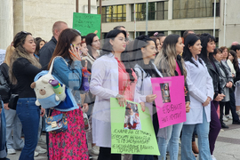 Бургас - протест - здравни работници