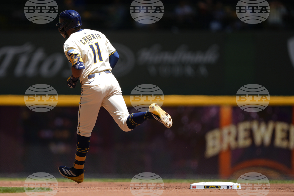 Red Sox Brewers Baseball