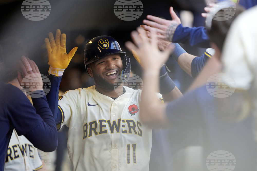 Red Sox Brewers Baseball