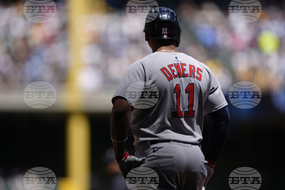 Red Sox Brewers Baseball