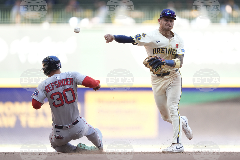 Red Sox Brewers Baseball
