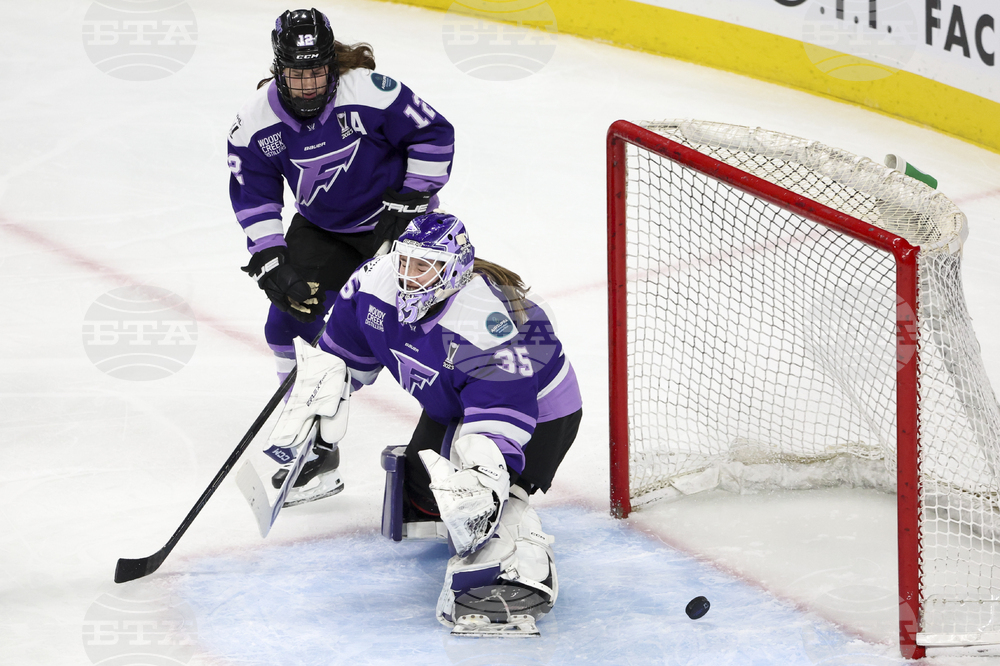 PWHL Charge Frost Hockey