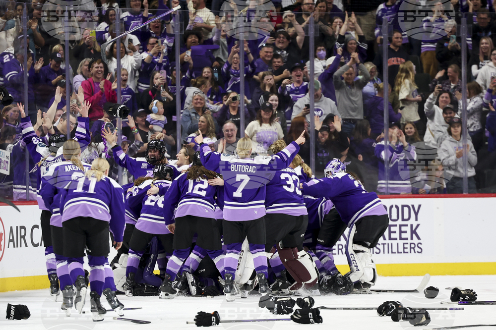 PWHL Charge Frost Hockey