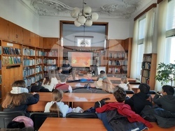 В РЕГИОНАЛНА БИБЛИОТЕКА „САВА ДОБРОПЛОДНИ” – СЛИВЕН ПРИКЛЮЧИ СЕДМИЦАТА НА ЛЮБОВТА