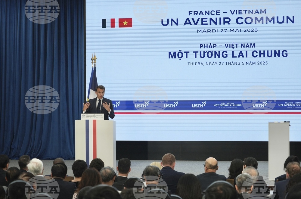Vietnam Macron