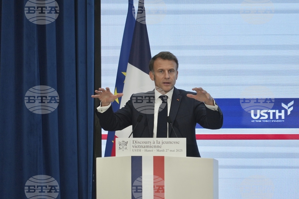 Vietnam Macron