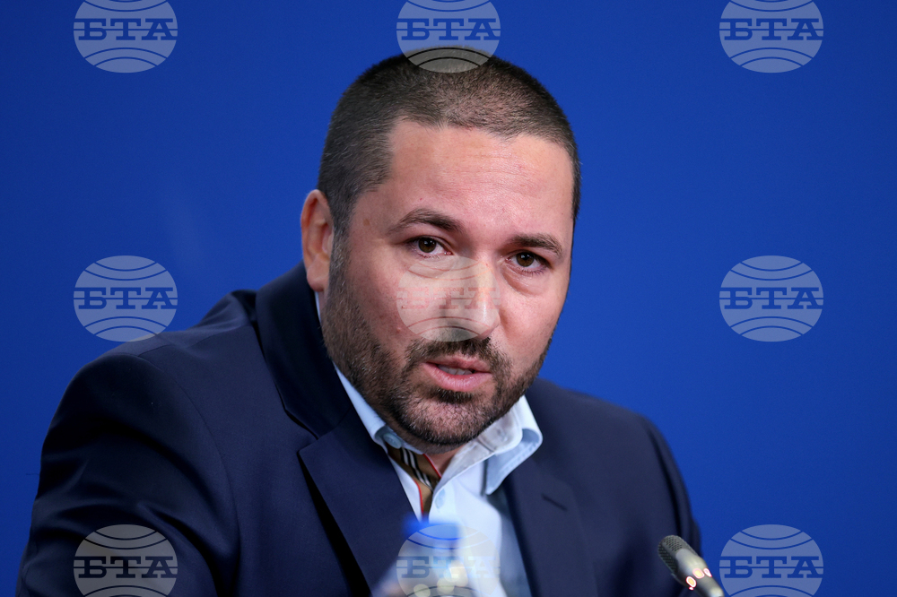 Национален пресклуб на БТА София -  Николай Попов - пресконференция