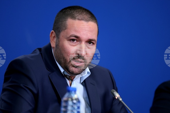 Системата за пътна безопасност не работи, трябва да има оставки, каза Николай Попов, баща на загиналата в катастрофа Сияна