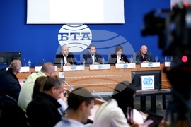 Национален пресклуб на БТА София -  Николай Попов - пресконференция