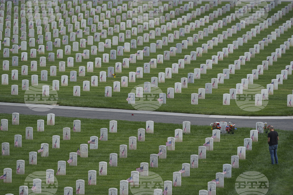 APTOPIX Memorial Day Los Angeles