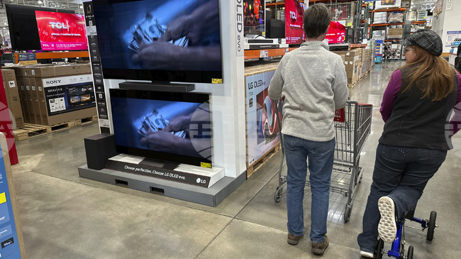 Потребителското доверие в САЩ се понижи до най-ниската си точка от пандемията от КОВИД-19 на фона на частичното затваряне на правителството