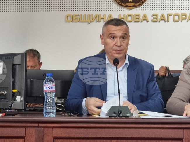 В максимално кратък срок ще бъдат компенсирани стопаните със 100 процента пострадали от градушката площи, каза в Нова Загора земеделският министър Георги Тахов