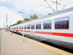 Бургас - влак София-Бургас - Гроздан Караджов - посещение