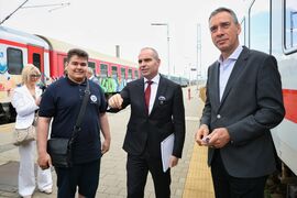 Бургас - влак София-Бургас - Гроздан Караджов - посещение