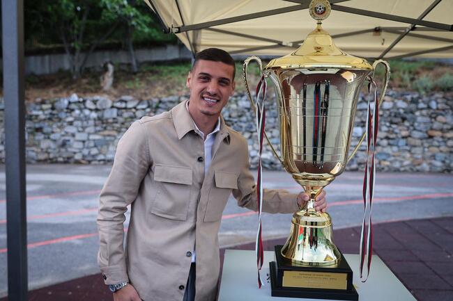 Кирил Десподов организира турнир за ученици в родния си град Симитли 